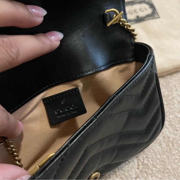 Gucci GG MARMONT SUPER MINI BAG - Picture 9 of 13